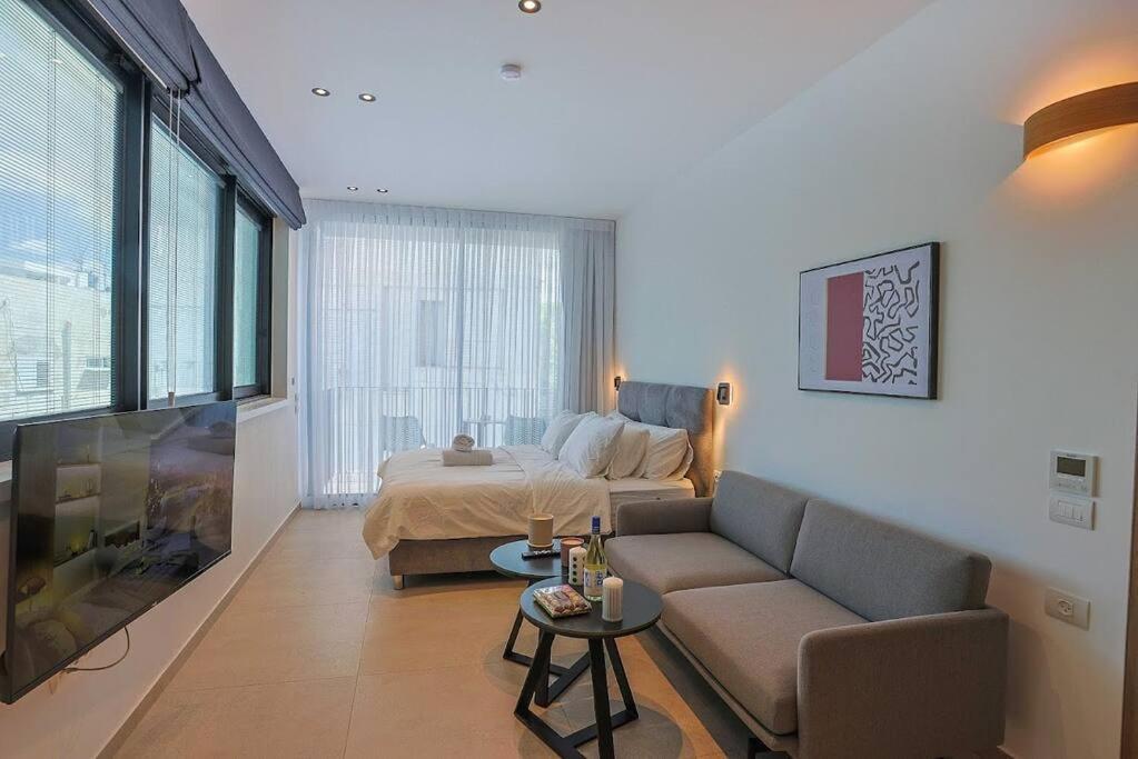 Luxury Flat 18 Apartment