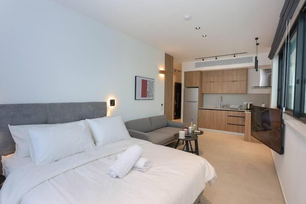 Luxury Flat 18 Apartment