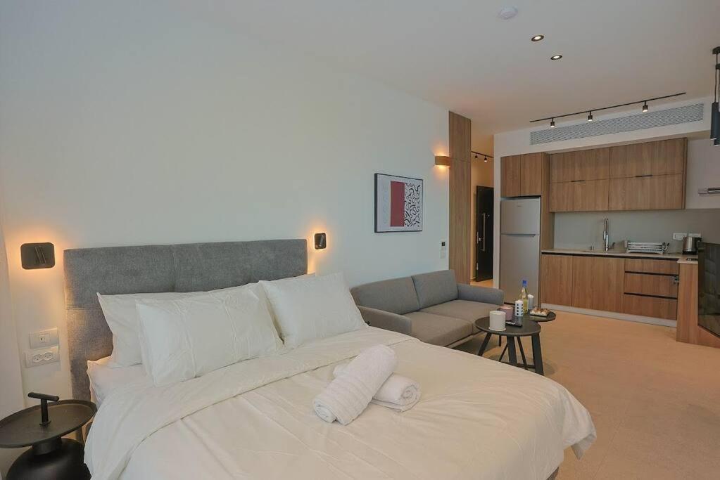 Luxury Flat 18 Apartment